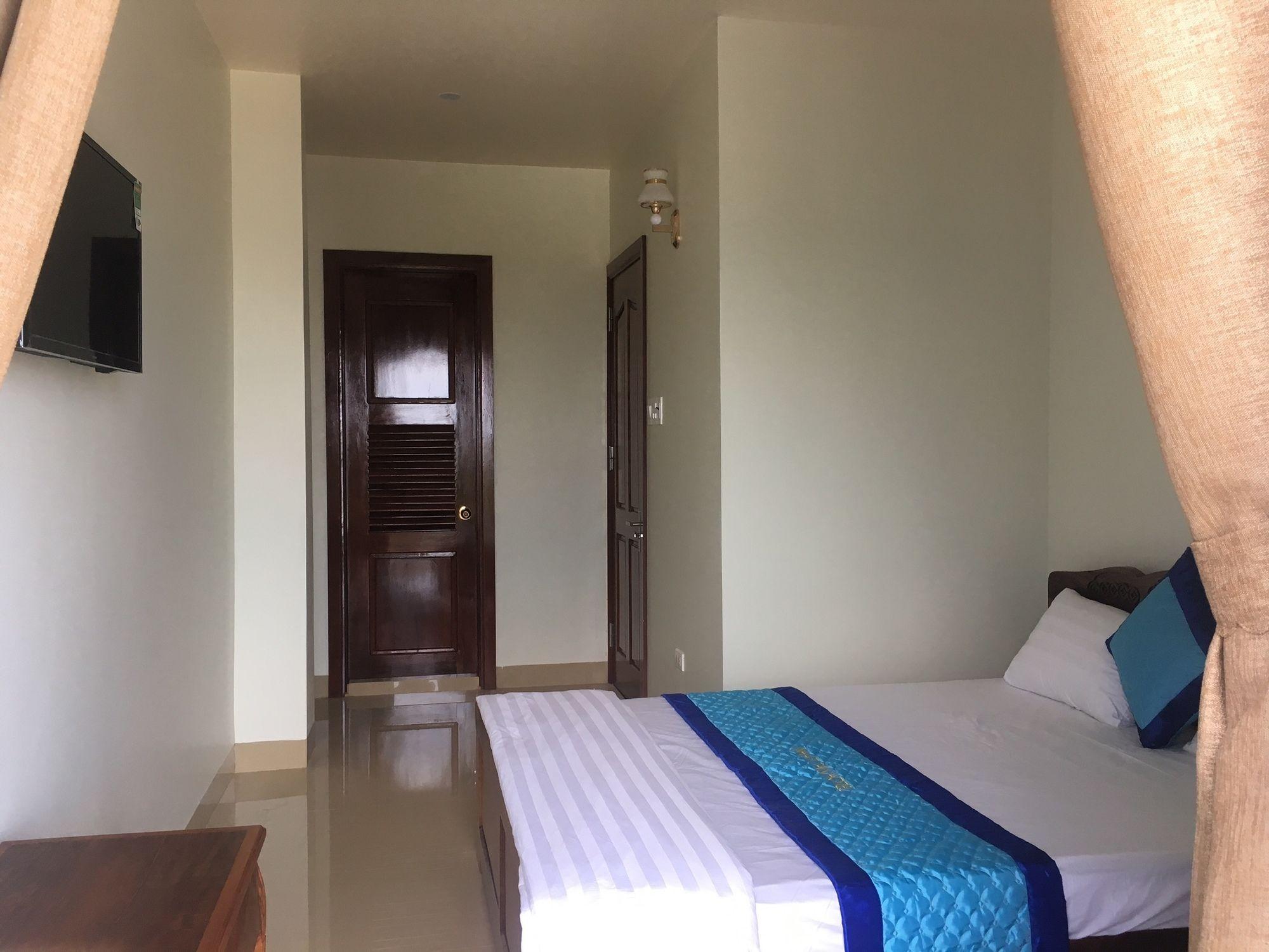 Nhat Tan Hotel Quy Nhon Exteriör bild